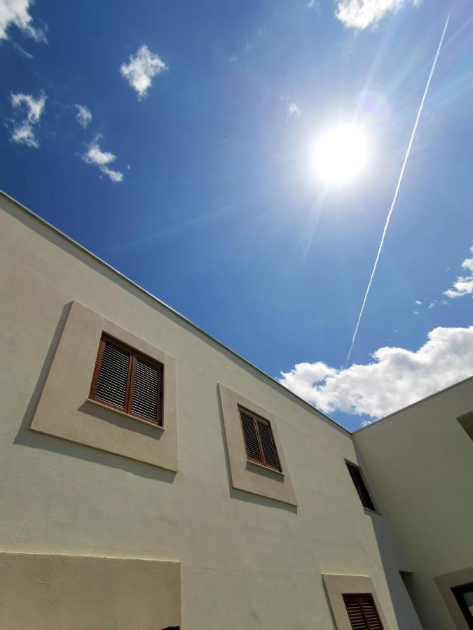 Apartments Leticia Vrsi Exteriör bild